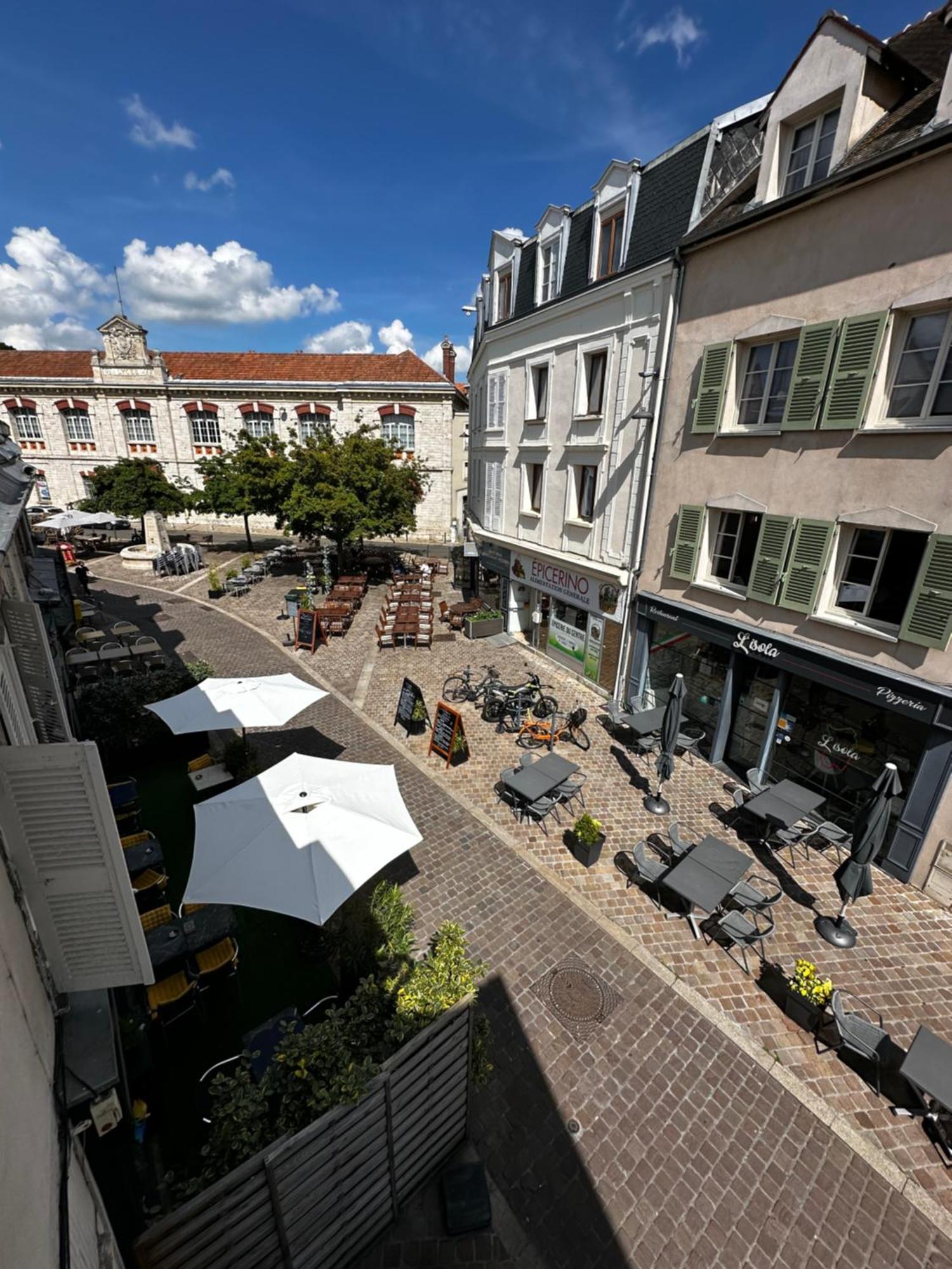 Charme, Poutres Et Elegance Chartres Exterior foto